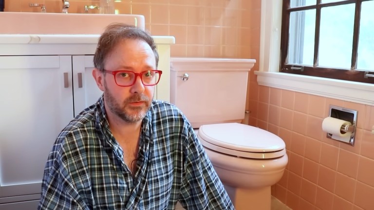 US vs UK Toilets