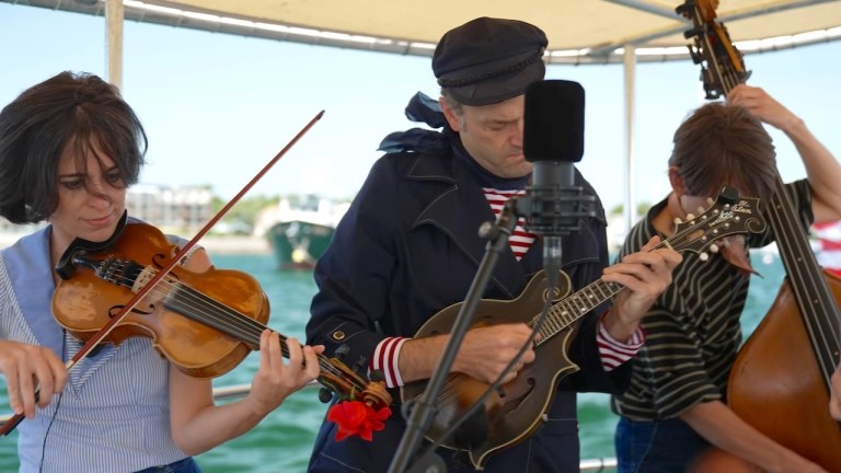 Punch Brothers Bluegrass Jaws