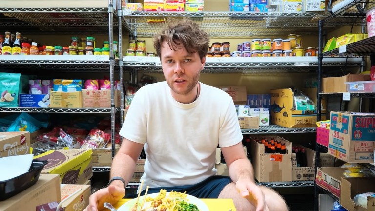 Eating at NYC Smallest Restaurant
