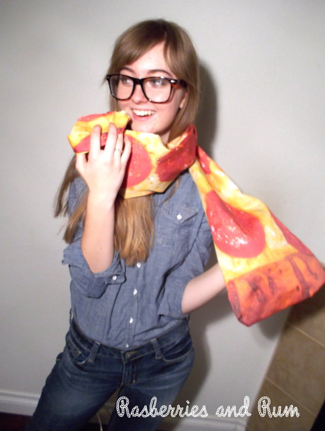 Pizza Scarf