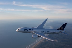 United Airlines Launches Satellite In-Flight Wi-Fi