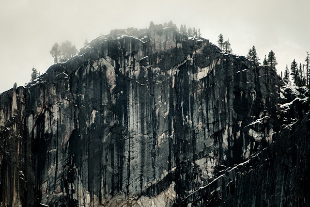 Yosemite Cliff - USA Roadtrip - photo by Mike Matas