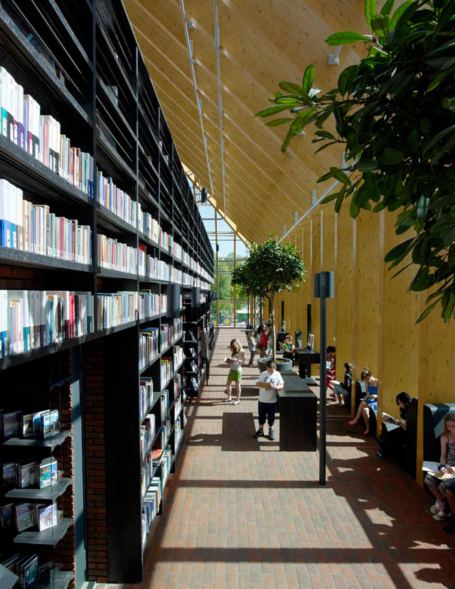 Book Mountain Dutch super library by MVRDV