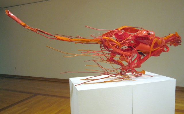 Animal sculptures made of plastic objects by Sayaka Ganz