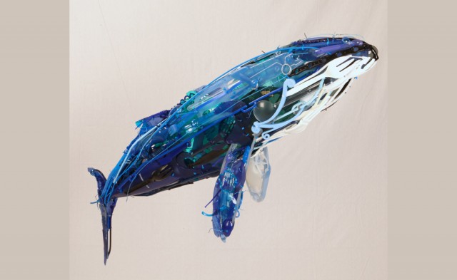 Animal sculptures made of plastic objects by Sayaka Ganz