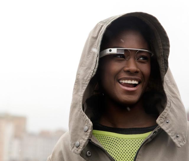 What it Looks Like to Use Google Glass Augmented Reality Glasses