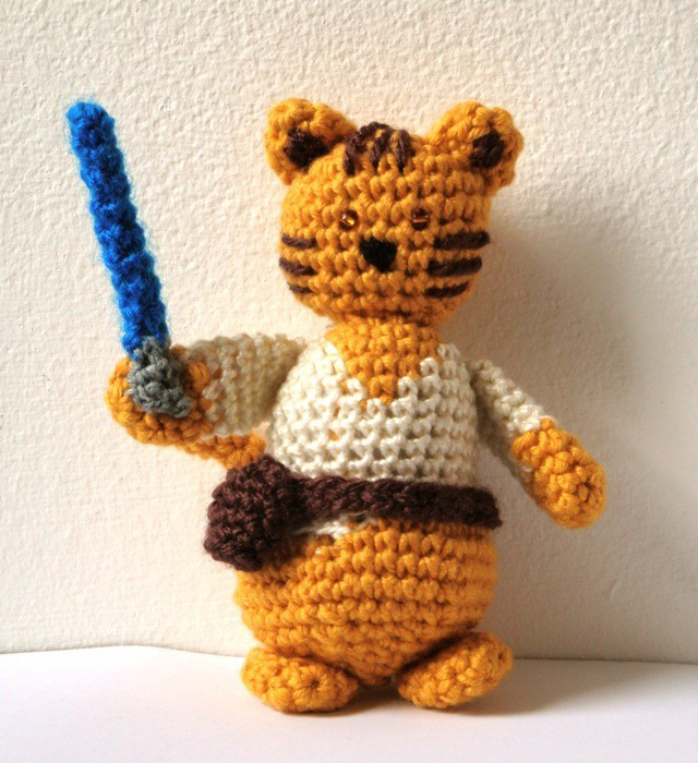 Star Wars Crochet - Jedi Cat - Amigurumi Pattern by Ana Yogui