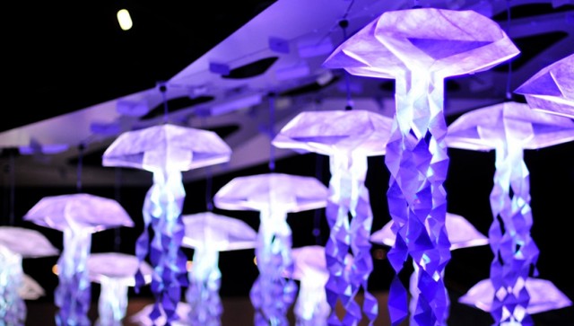 Jelly Swarm by Tangible Interactive and Joseph Wu
