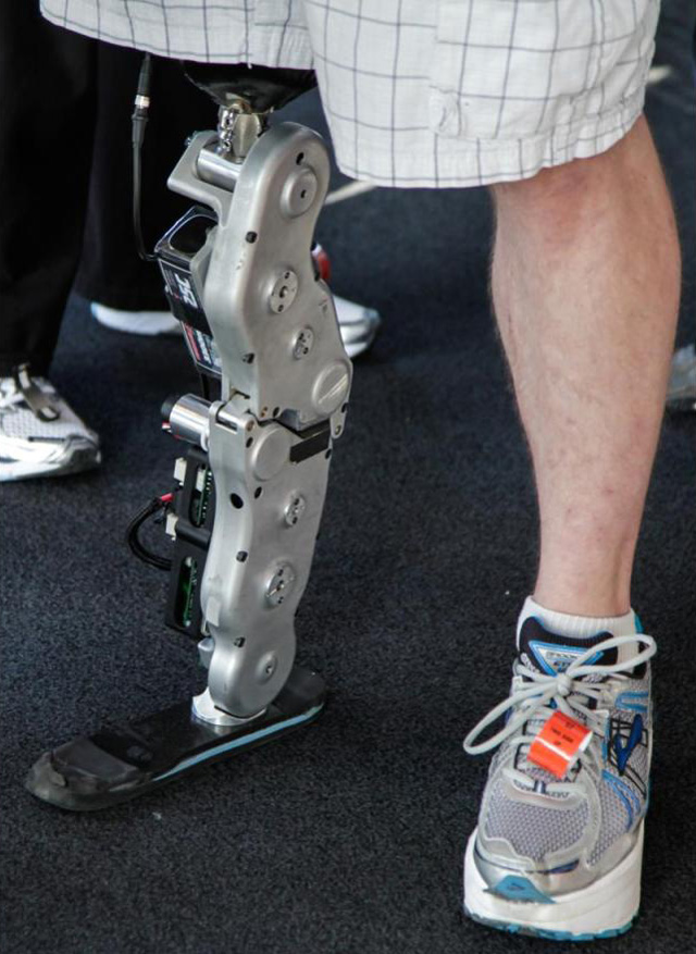 Man climbs Willis Tower with Robotic Leg