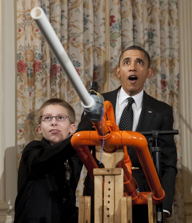 8th Grader Demonstrates Marshmallow Air Cannon for President Obama