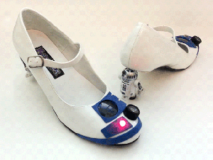 R2D2 heels by mikeasaurus