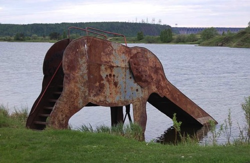 rusted-elephant