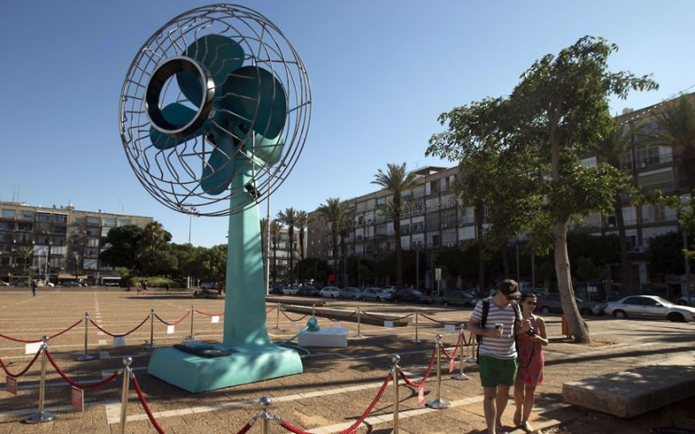 Ventilator giant fan sculpture by Tal Tenne Czaczkes