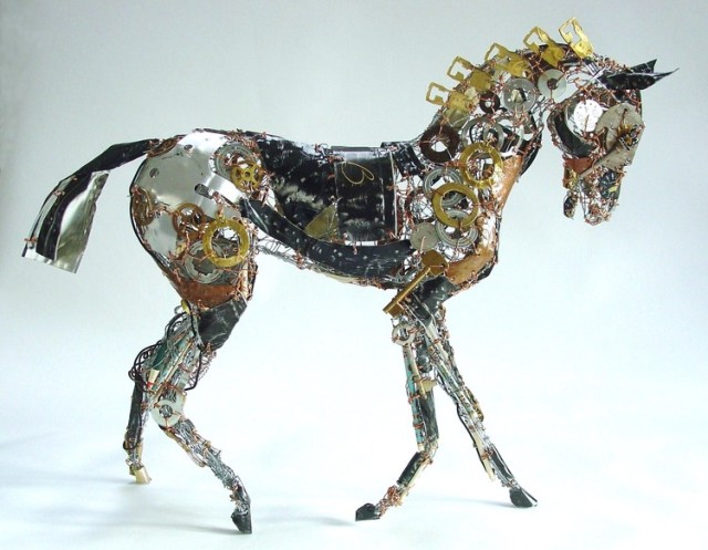 Wire and recycled metal animal sculptures Barbara Franc