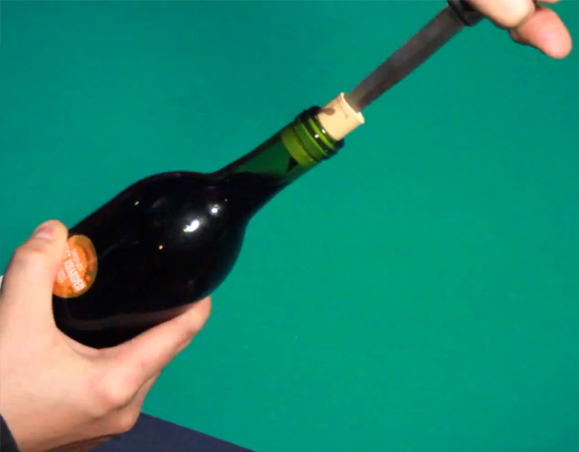 Life Hacks: 7 ways to open a Wine bottle without a corkscrew!